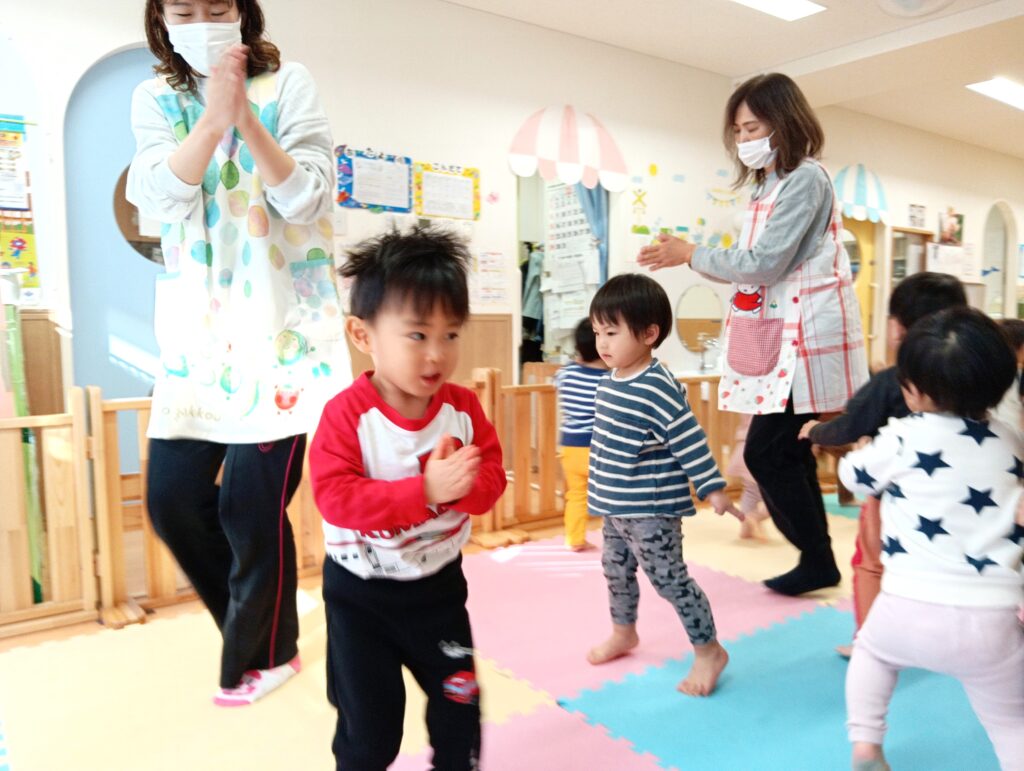 くじら保育園　海老江園　リトミック　7