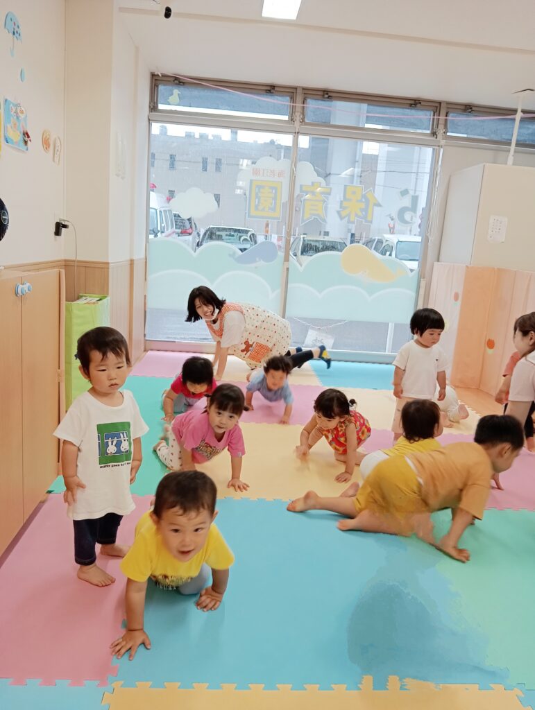 リトミック パラバルーン くじら保育園 海老江 福島区 2506-2