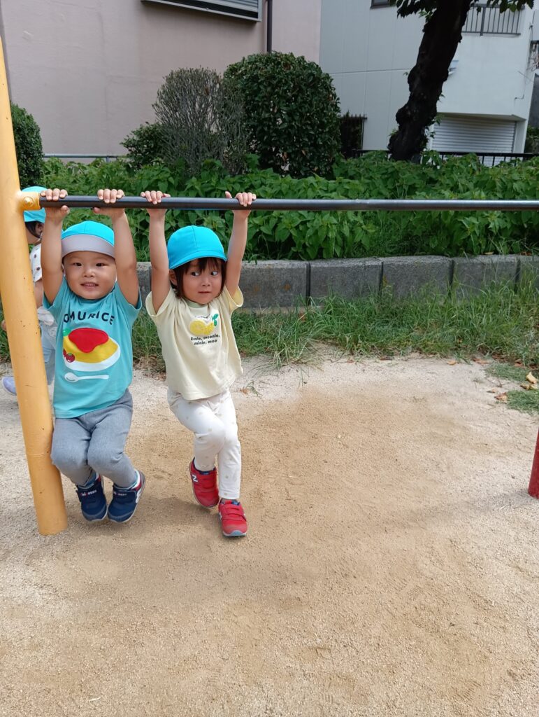 くじら保育園　大阪　海老江　お散歩　公園　　202510-4