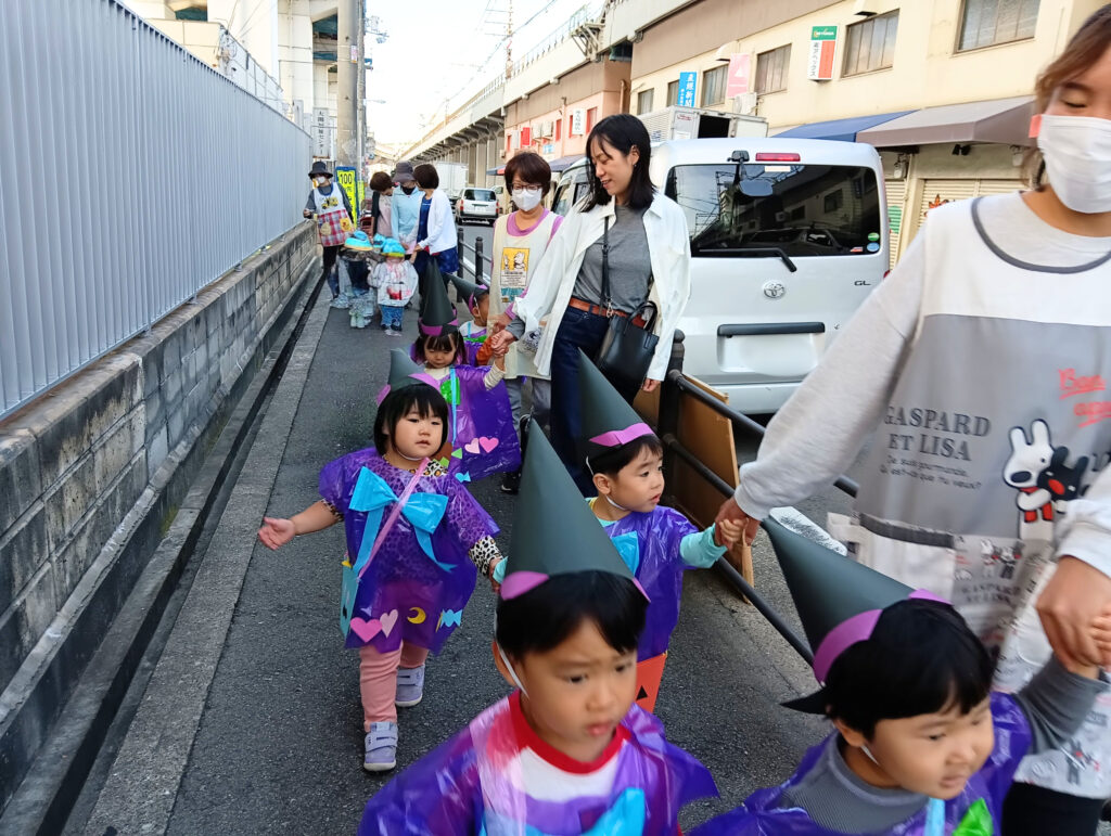 大阪保育園 ハロウィン くじら保育園 202511-3
