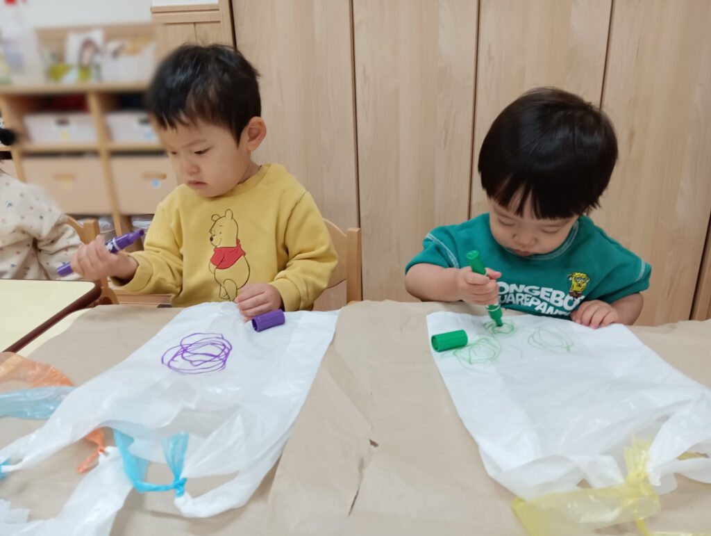 保育園で凧揚げ 大阪 保育園 くじら保育園 202601-2