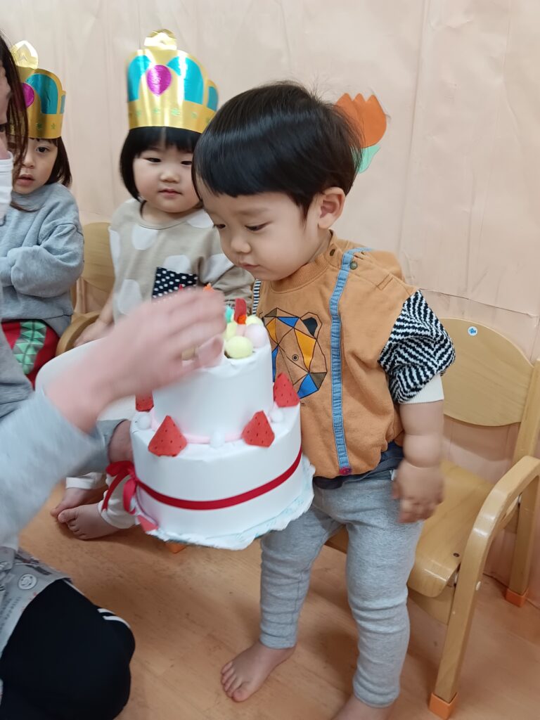 保育園のお誕生日会で地域交流 大阪 保育園 くじら保育園 202601-1