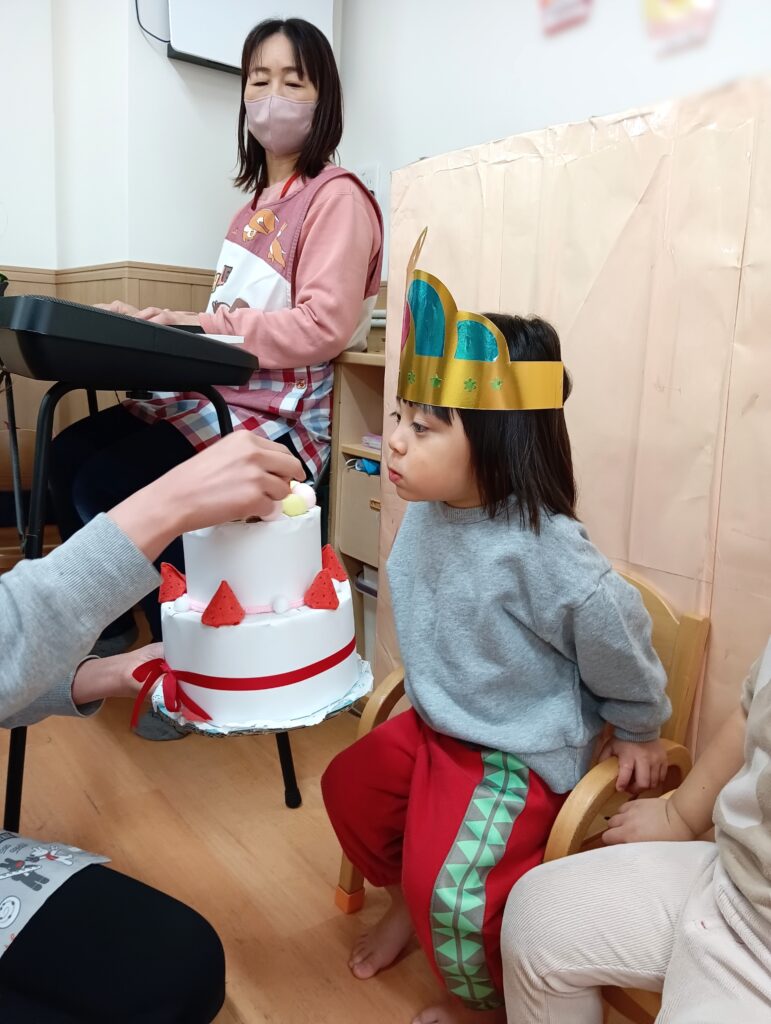 保育園のお誕生日会で地域交流 大阪 保育園 くじら保育園 202601-3