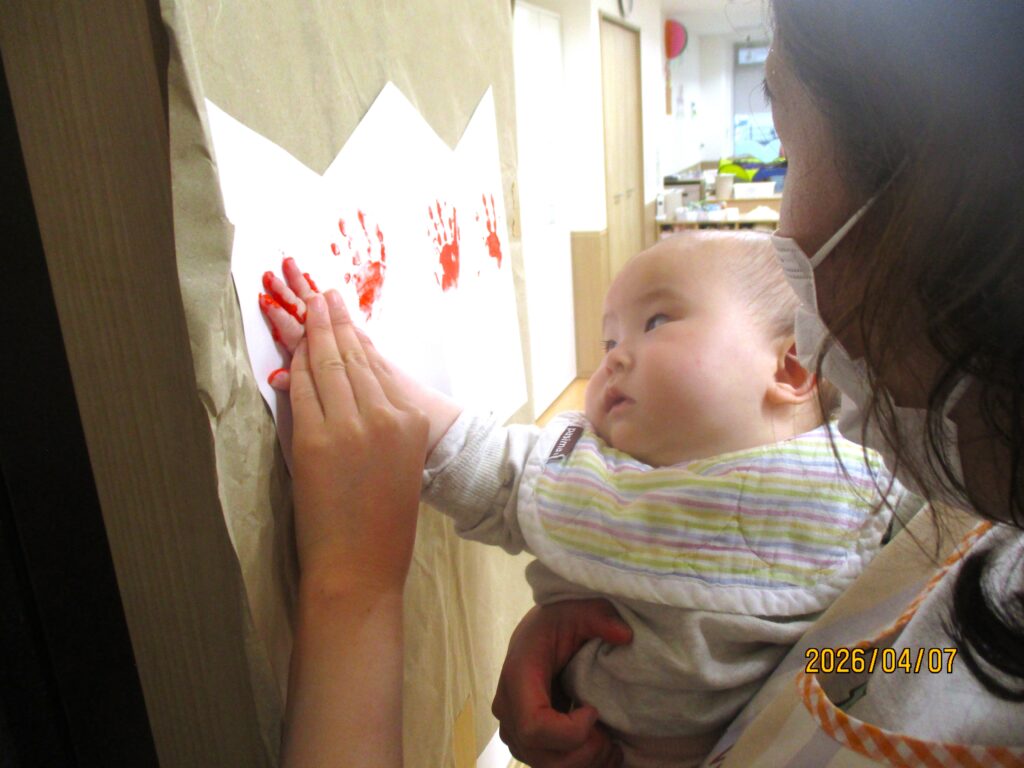 保育園のこいのぼり製作 大阪　くじら保育園　202604-1