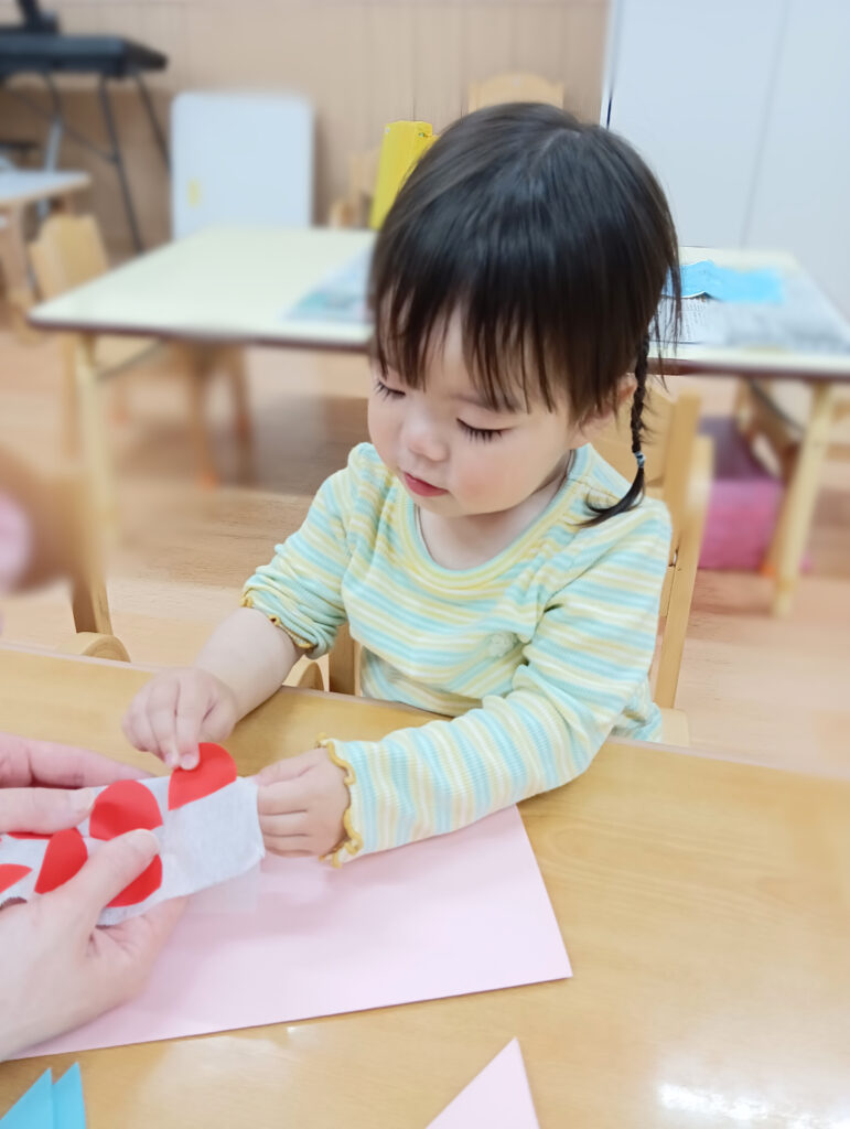 保育園のこいのぼり製作 大阪　くじら保育園　202604-2