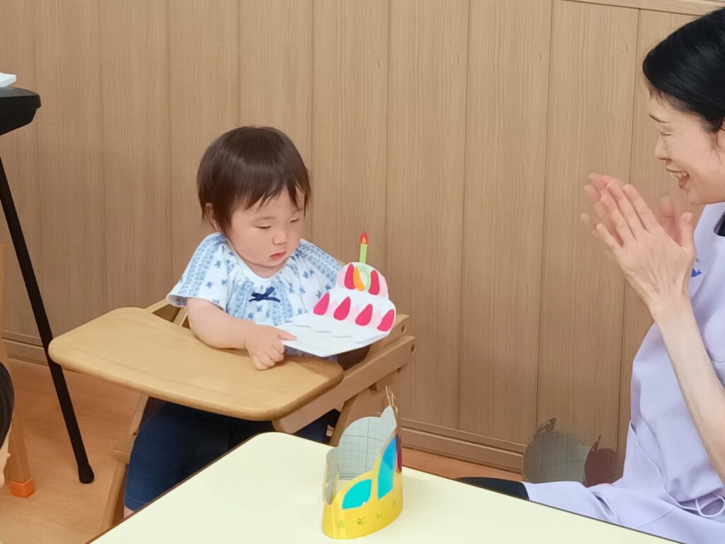 保育園のお誕生日会　保育士　大阪　くじら保育園　202606-1