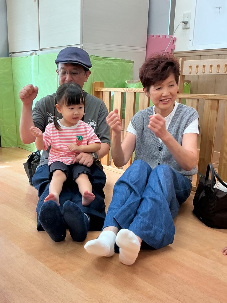 祖父母参加の保育園敬老の日 大阪 くじら保育園 202610-2