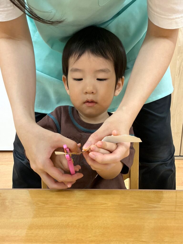 保育園お月見製作　大阪　くじら保育園　202609-5
