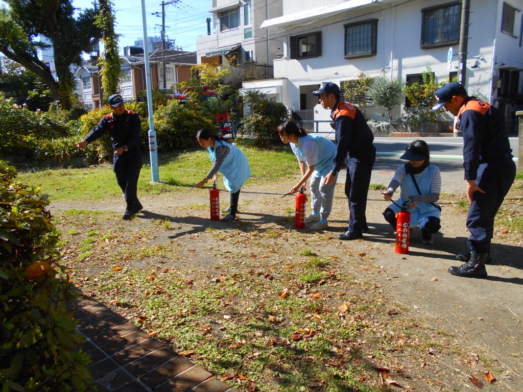 くじら保育園　都島東野田園　お誕生日会　消火訓練　202410-8