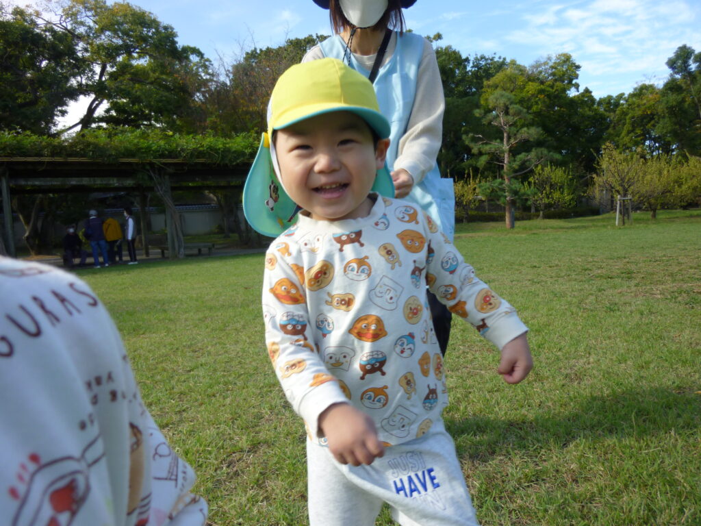 くじら保育園　都島東野田園　藤田邸跡公園　どんぐり　202411-2