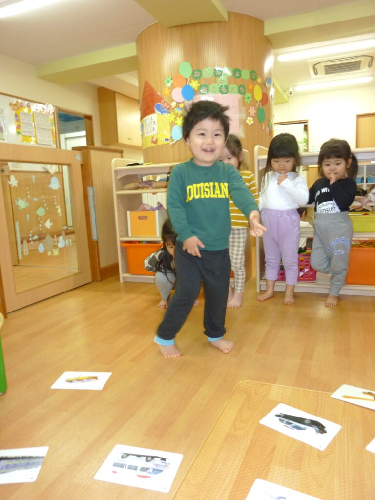 くじら保育園　都島東野田園　カルタ　お正月遊び　2501-2