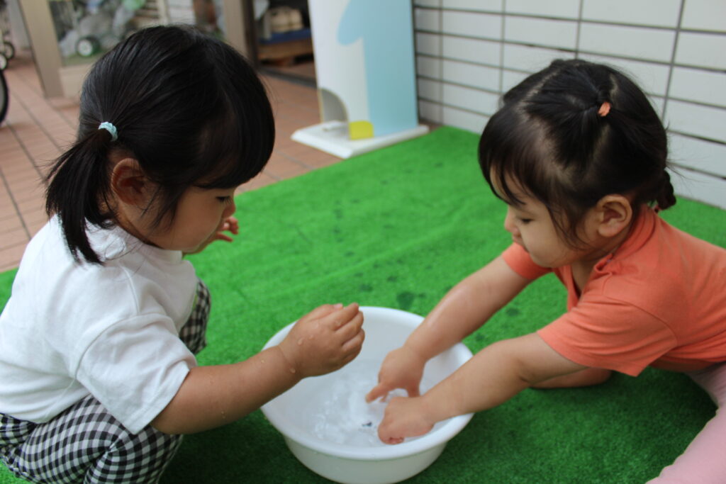水遊び　夏本番　くじら保育園　都島東野田園　都島区　202507-2