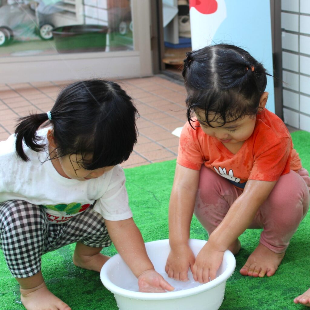 くじら保育園 都島東野田園の夏の水遊び
