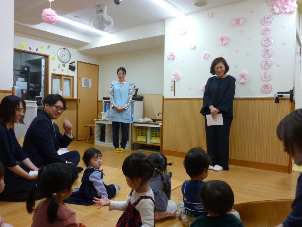 保育園入園式 在園児からの歌のプレゼント 大阪 くじら保育園 202604-2