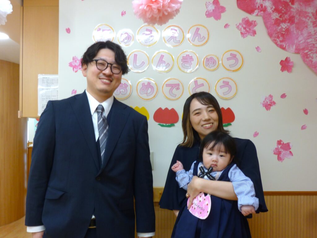 保育園入園式 在園児からの歌のプレゼント 大阪 くじら保育園 202604-3