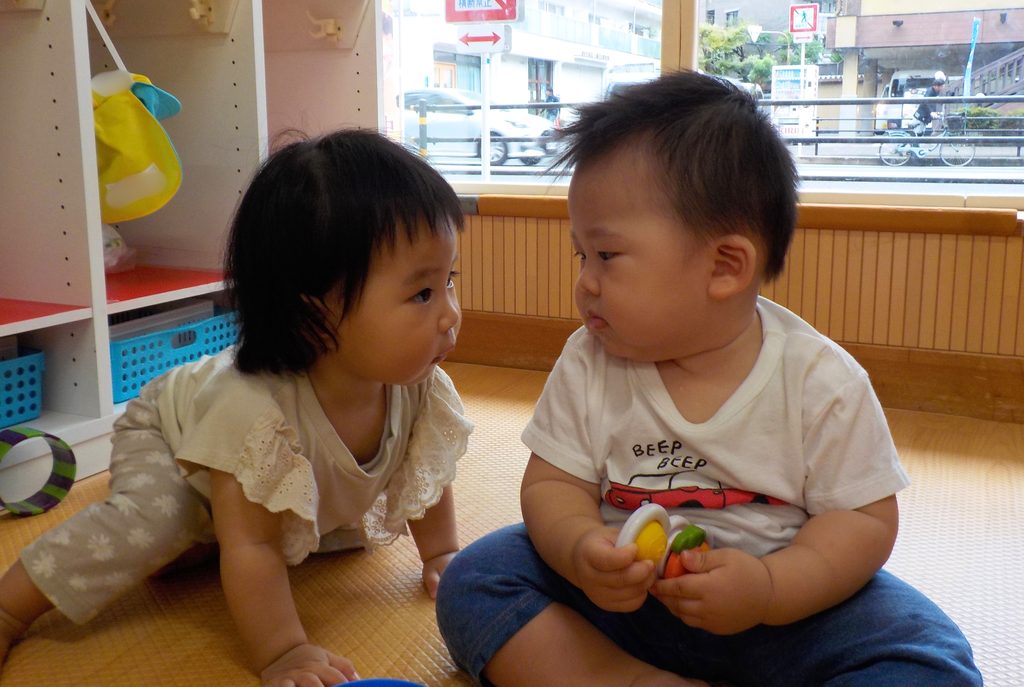 保育園での秋の日常　大阪　くじら保育園　202610-2