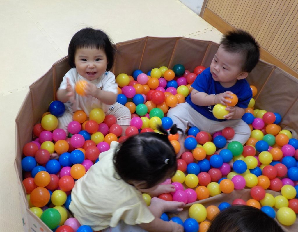 保育園での秋の日常　大阪　くじら保育園　202610-4