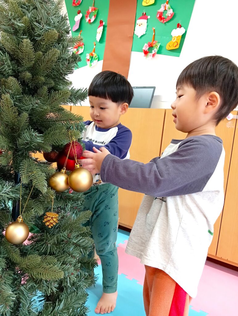 くじら保育園　海老江園　クリスマス製作　202412-9