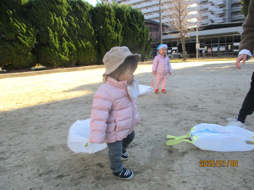 くじら保育園　姫島園　凧あげ　202501-4