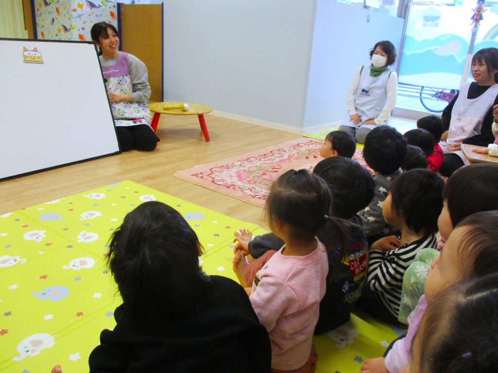 くじら保育園　姫路免　お誕生日会　鬼退治　202501-2