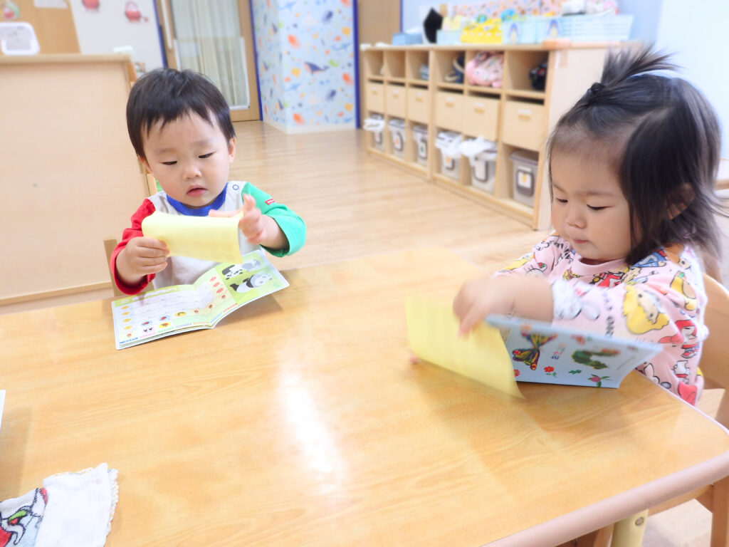 おたより帳　シール貼り　1歳児　くじら保育園　姫島　202506-2