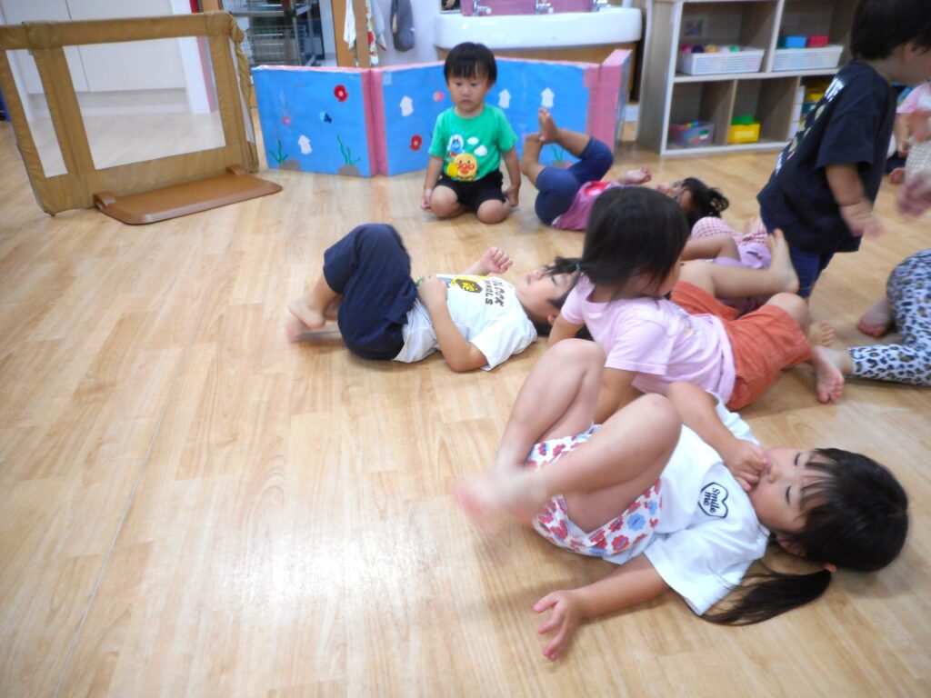 体操　リトミック　からだダンダン　ラーメン体操　ばなな体操　エビカニクス　アンパンマン体操　大阪　保育園　くじら保育園　姫島園　202509-5