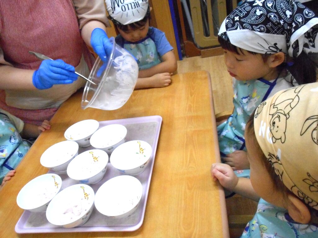 保育園 クッキング フルーチェ 大阪 くじら保育園 202510-3