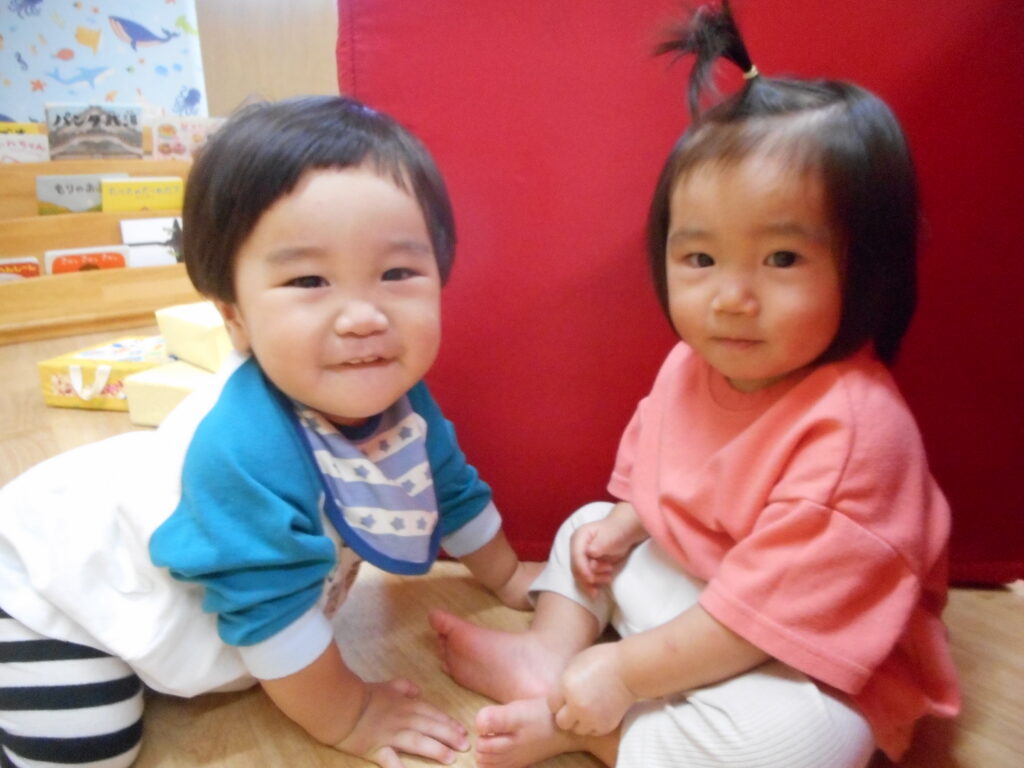 大阪 保育園 0歳児 室内遊び くじら保育園 202510-3