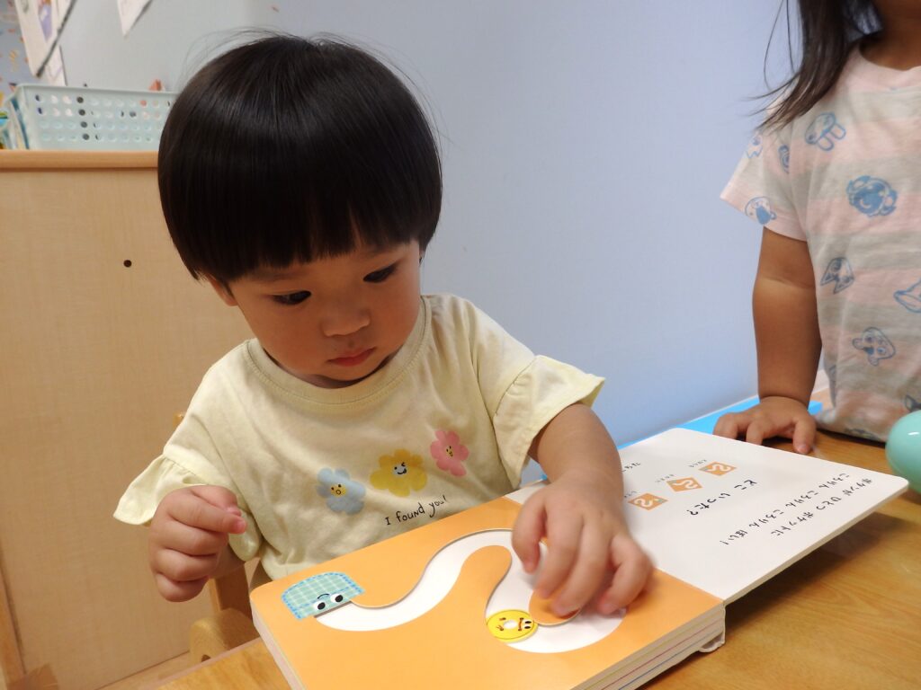 脳を育む 指先あそび くじら保育園 大阪 保育園 202511-5