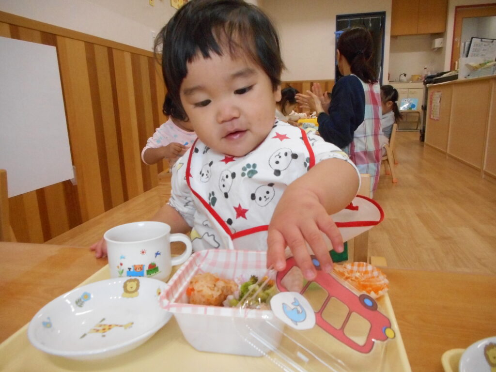 保育園のお弁当給食　大阪　保育園　くじら保育園　202512-3