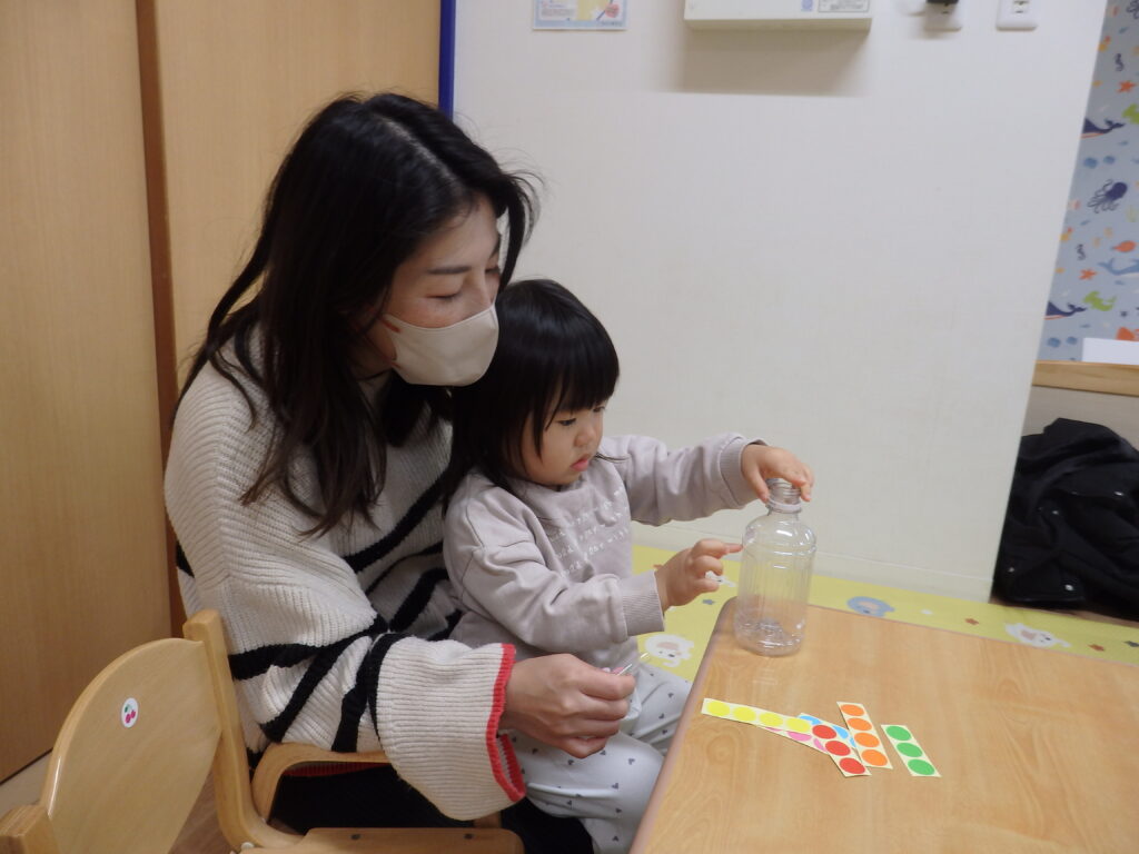 保育園で親子製作　大阪　くじら保育園　202512-2