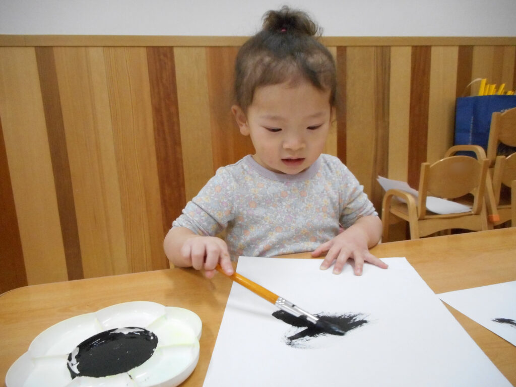 保育園で書初め　大阪　くじら保育園　202601-3