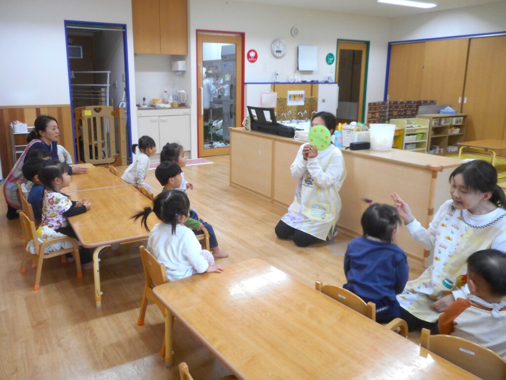 4月生まれの保育園お誕生日会　大阪　くじら保育園　202604-1