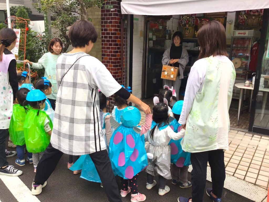 くじら保育園　上新庄園　ハロウィン　ディズニー　202410-5