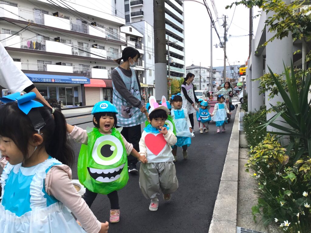 くじら保育園　上新庄園　ハロウィン　ディズニー　202410-2