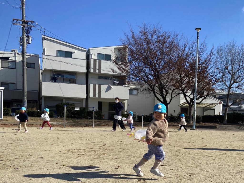 くじら保育園　上新庄園　たこあげ　202501-3