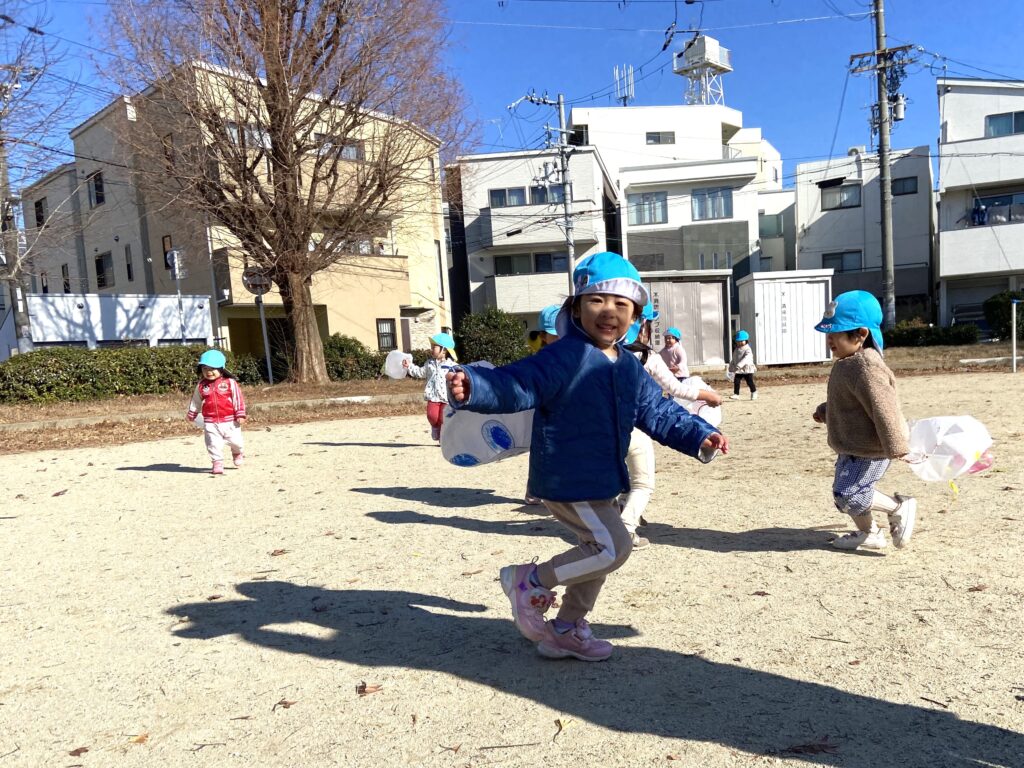 くじら保育園　上新庄園　たこあげ　202501-7