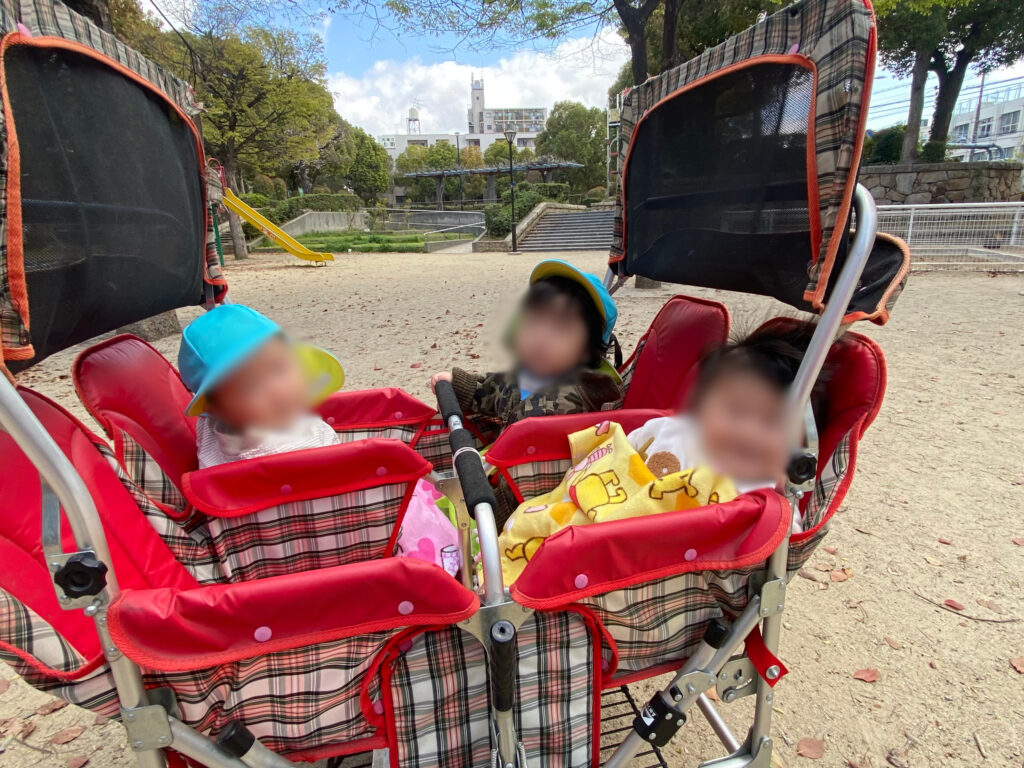 新入園児 新年度 お散歩 カート くじら保育園 上新庄 202505-1