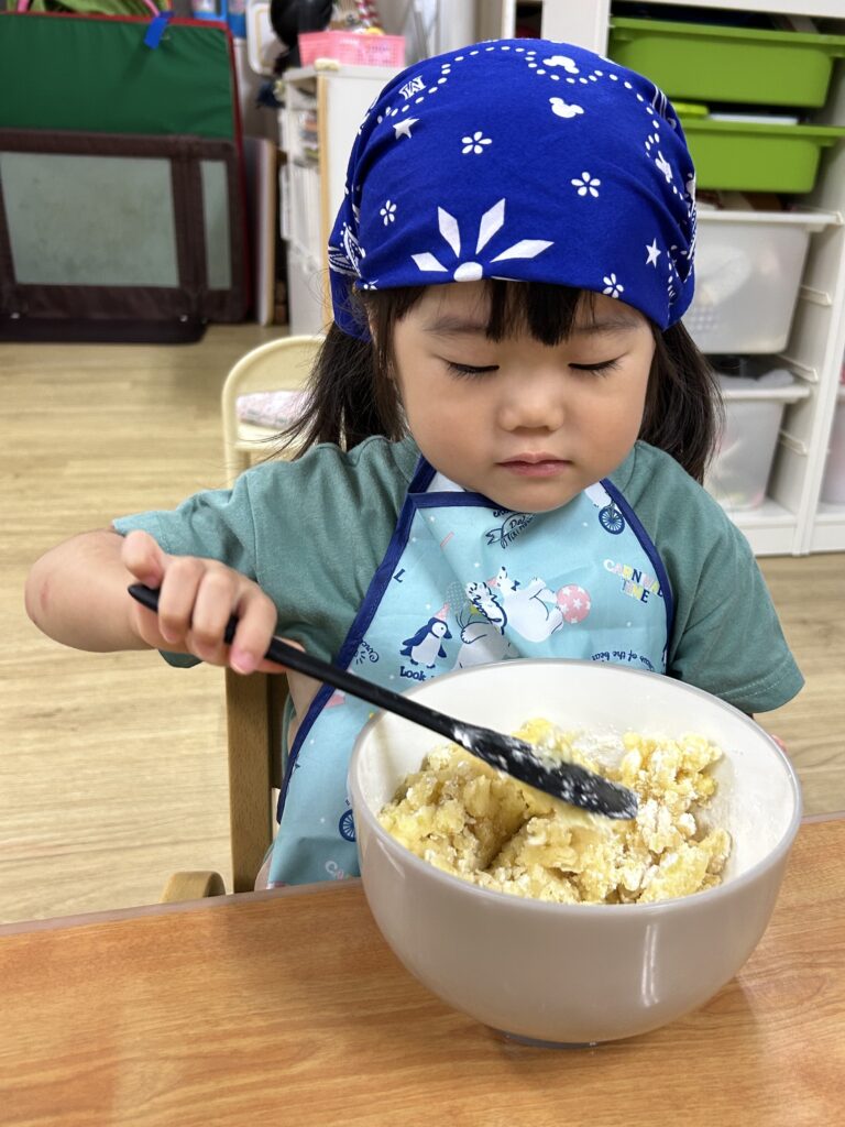 大阪　保育園　クッキング　食育　さつまいも　くじら保育園　202510-2