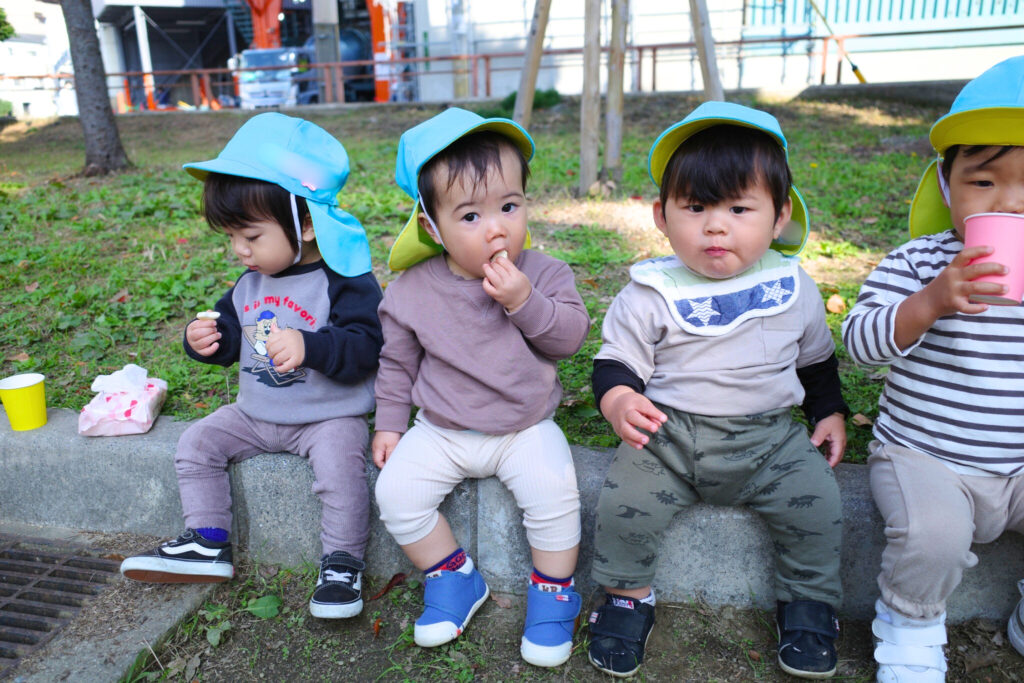 大阪の保育園　くじら保育園　初めての遠足　202511-1