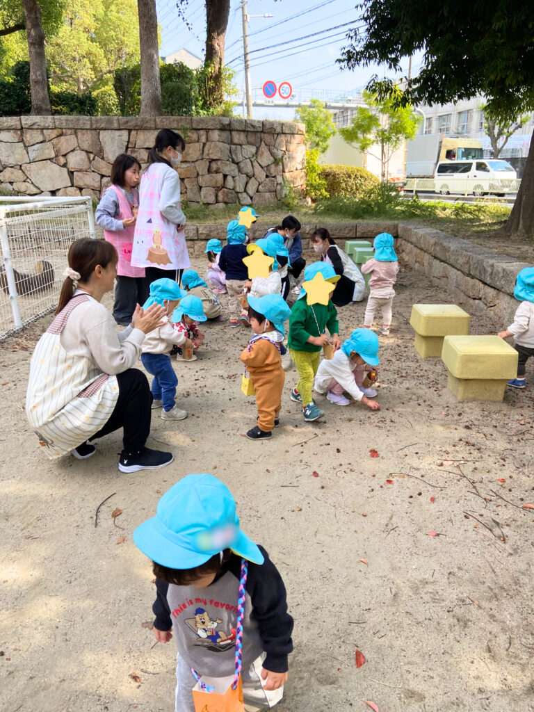 大阪　保育園　くじら保育園　どんぐり　秋の公園　202511-1