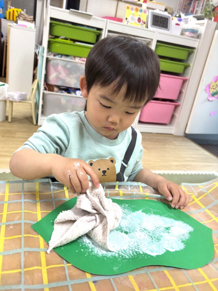 絵本再現製作　そら豆くんのベッド　大阪　保育園　くじら保育園　202605-2