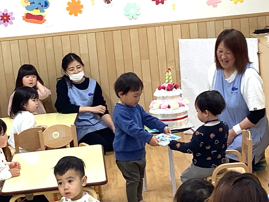 くじら保育園 三国園 お誕生日会 2025年度初 4月生まれ 202504-2