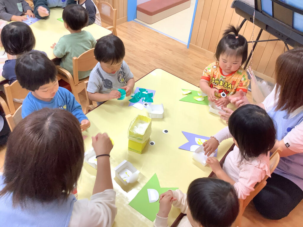 こどもの日のつどい ペープサート 由来 こいのぼり製作 行事 くじら保育園 三国 淀川区 202505-2
