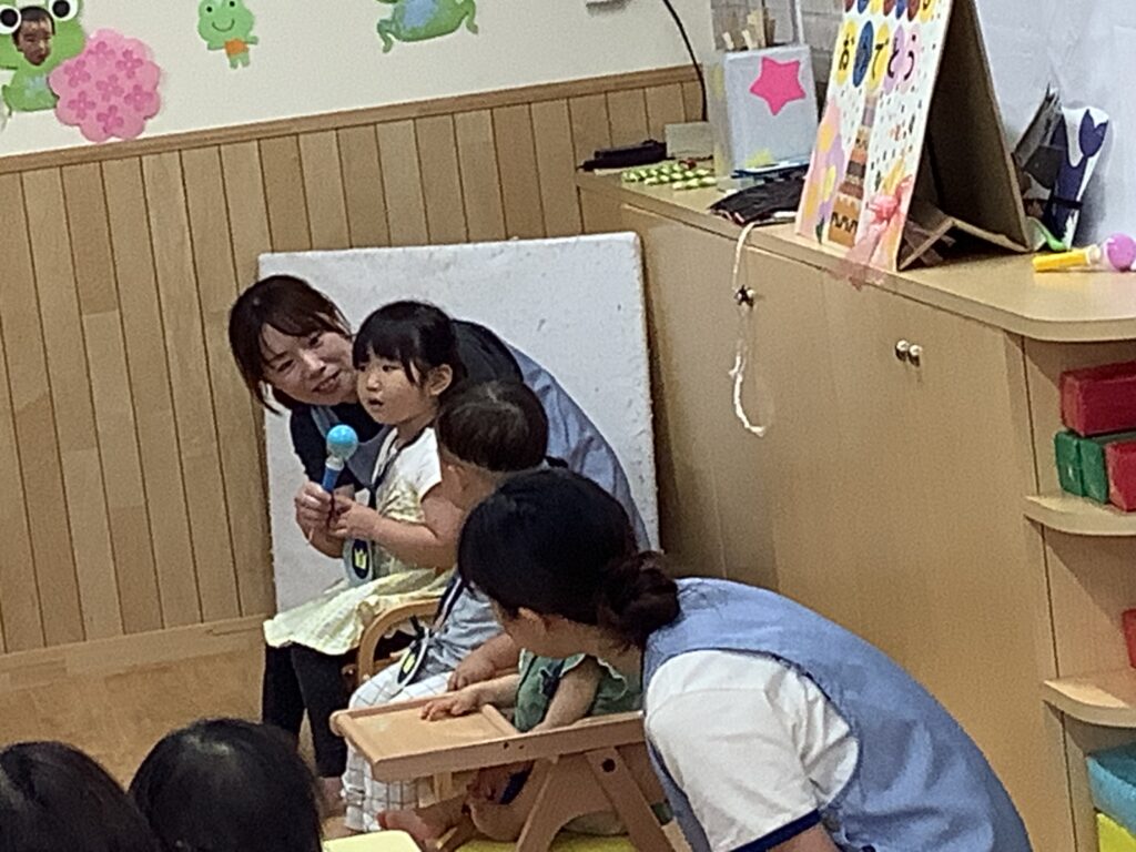 お誕生日会 お誕生日カード インタビュー 保護者参加 くじら保育園 三国園 淀川区 202507-2