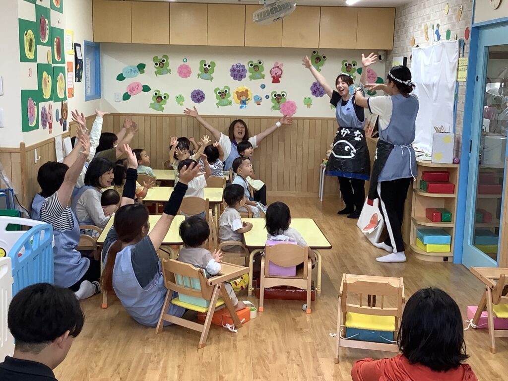 お誕生日会 お誕生日カード インタビュー 保護者参加 くじら保育園 三国園 淀川区 202507-5