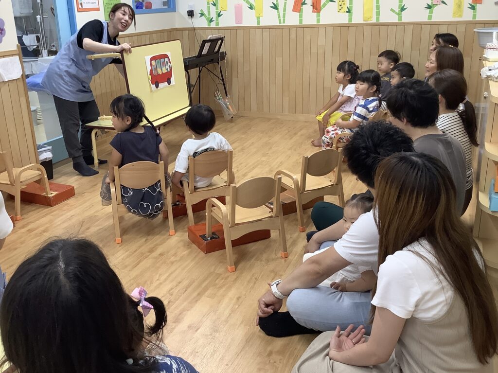 リフレッシュ保育 地域交流 おべんとうばす ペープサート 寒天あそび くじら保育園 三国園 大阪 保育園 淀川区 202508-1