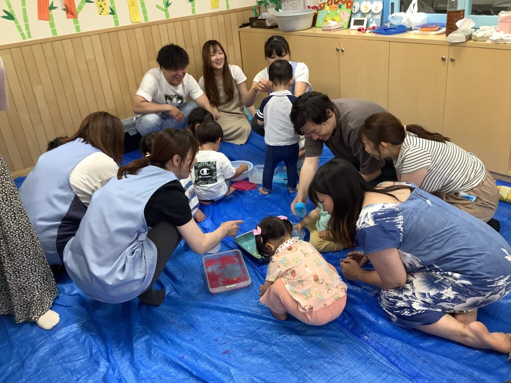 リフレッシュ保育 地域交流 おべんとうばす ペープサート 寒天あそび くじら保育園 三国園 大阪 保育園 淀川区 202508-3