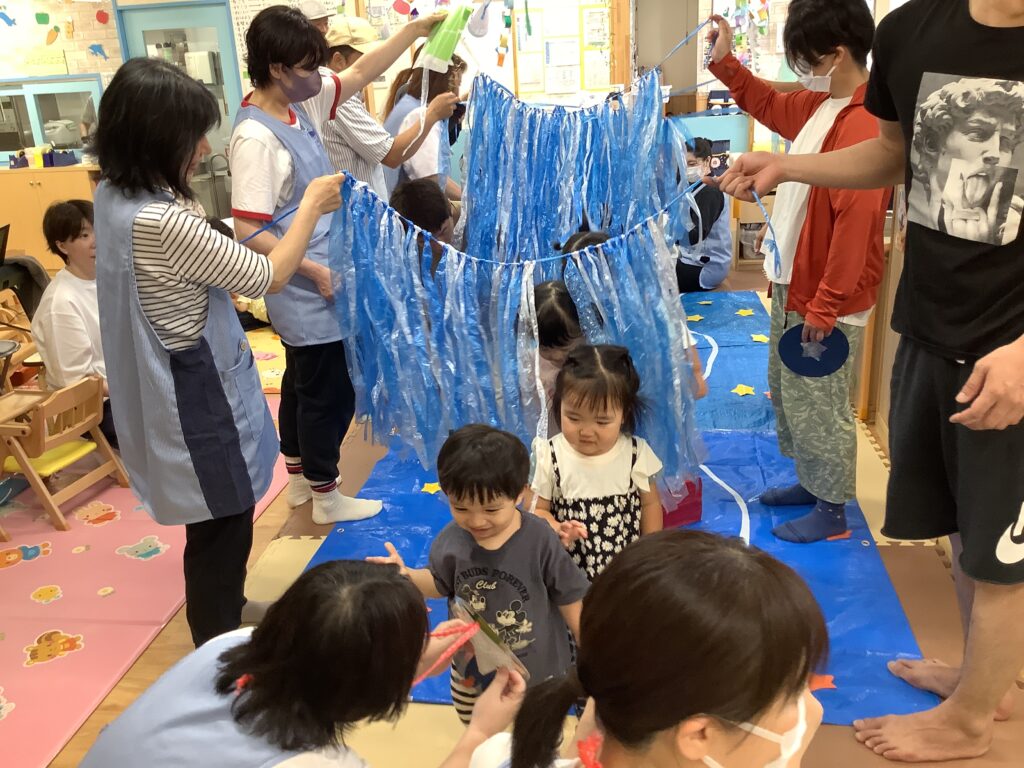七夕会 七夕 保護者 保育行事 たなばた 製作 親子 天の川 くじら保育園 三国園 淀川区 202507-4