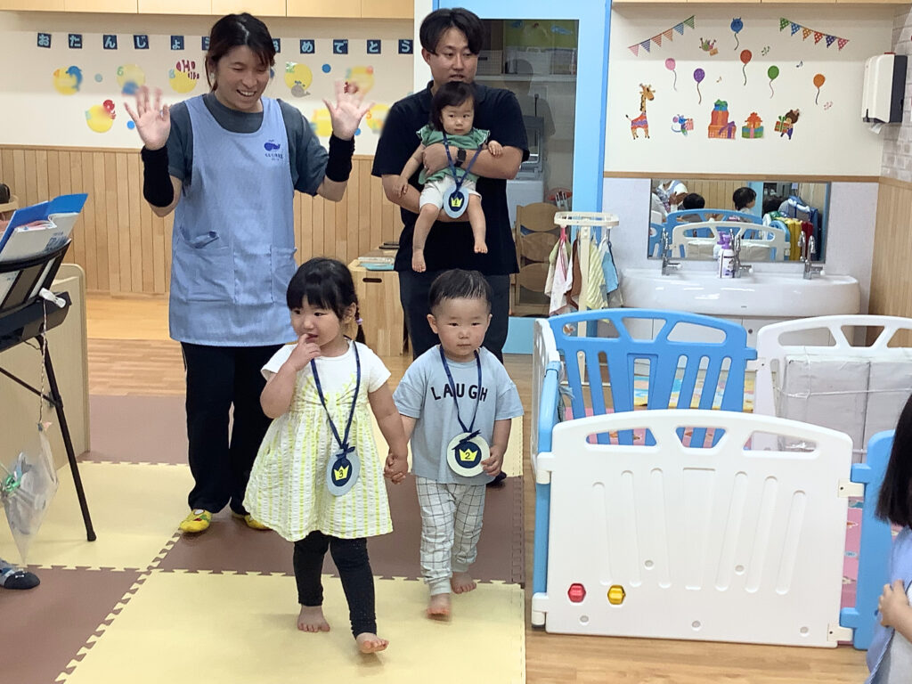 お誕生日会 お誕生日カード インタビュー 保護者参加 くじら保育園 三国園 淀川区 202507-1